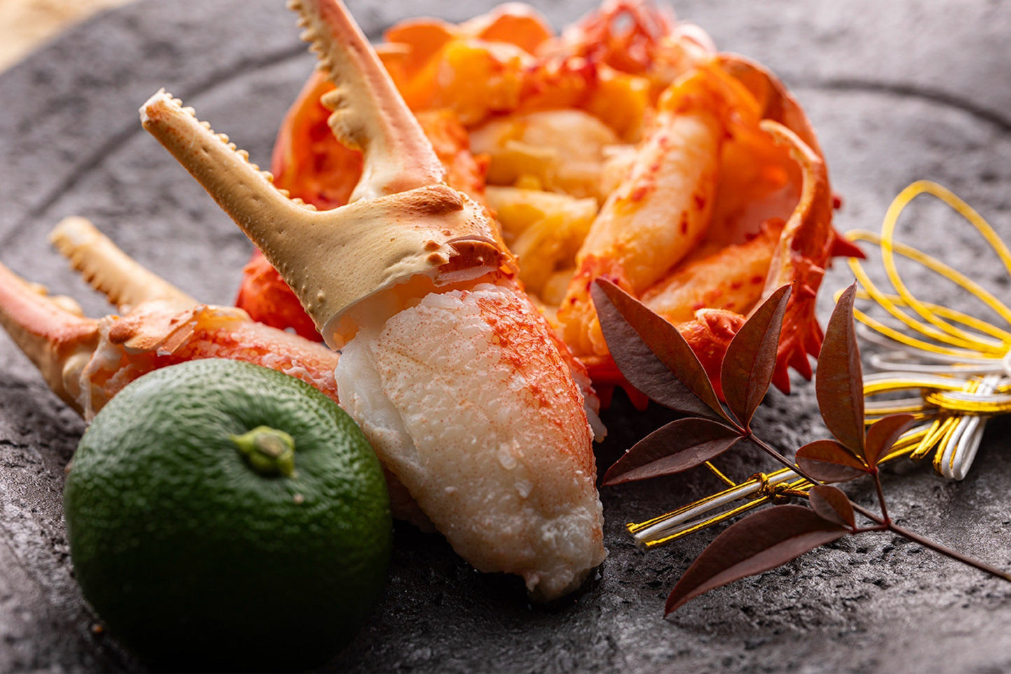 新春!宝石箱おせち 木箱入 三段重 全50品 3人前