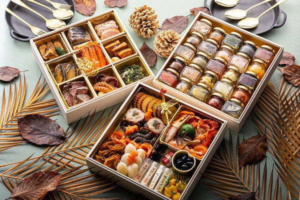 新春!宝石箱おせち 木箱入 三段重 全50品 3人前